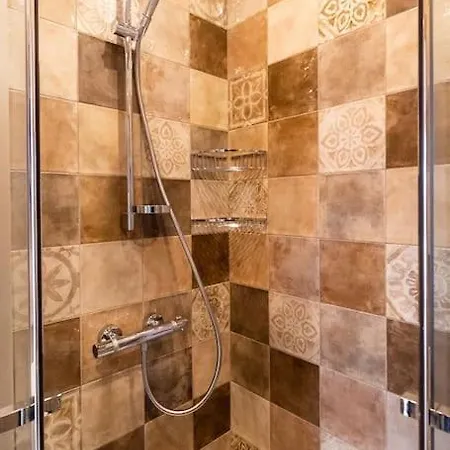 Mediterra Villa Warna